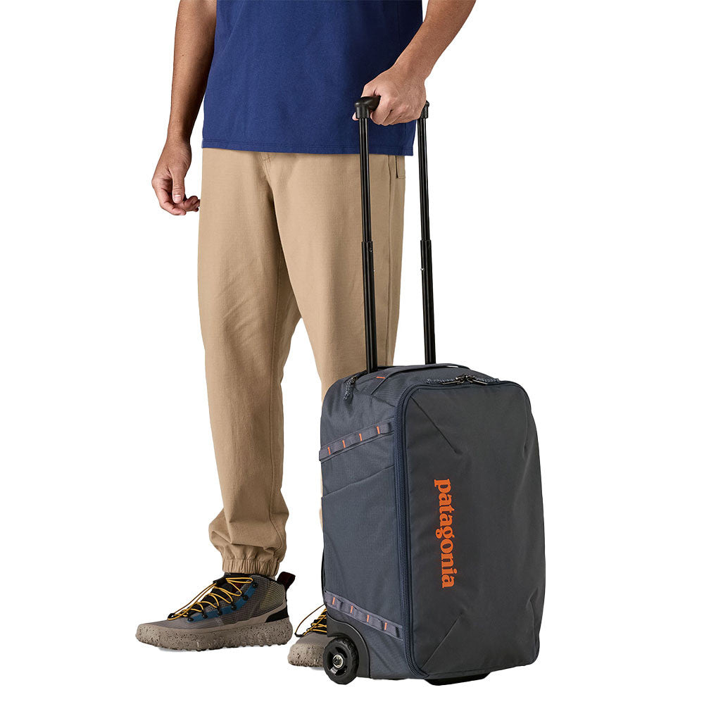 Calaycafe Black Hole MLC 34L Wheelie Duffel Bag